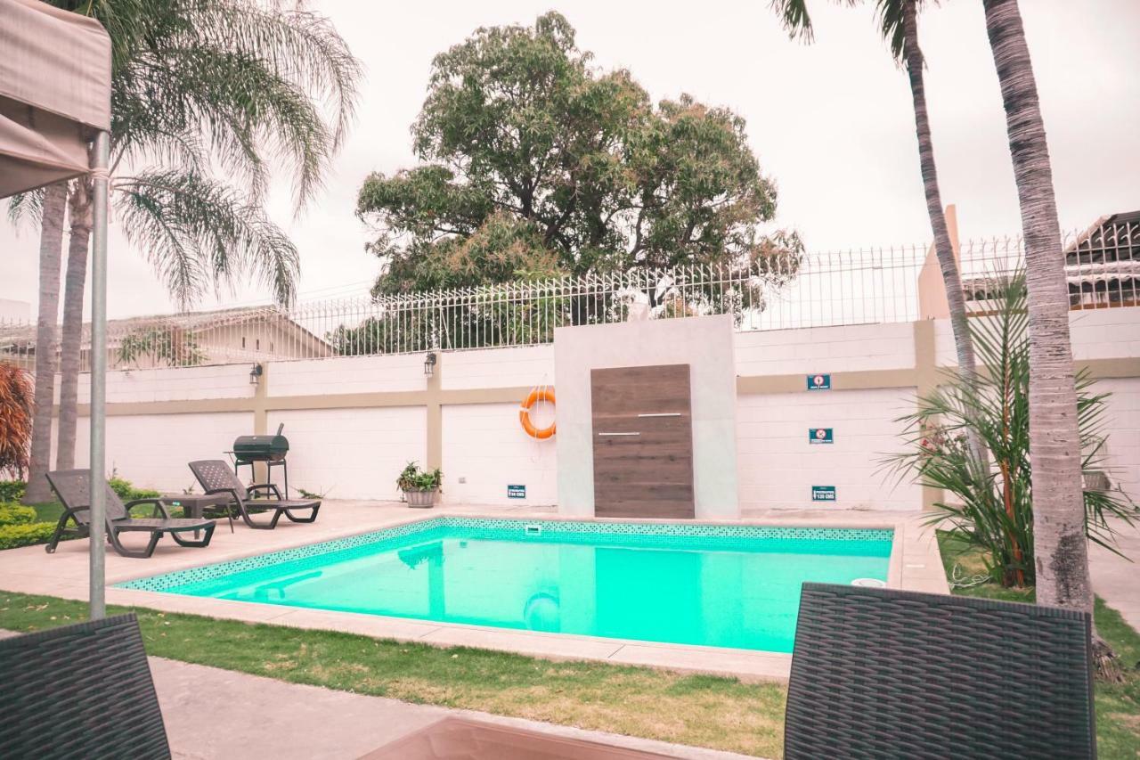 Urdesa Suites Hotel Guayaquil Exterior photo
